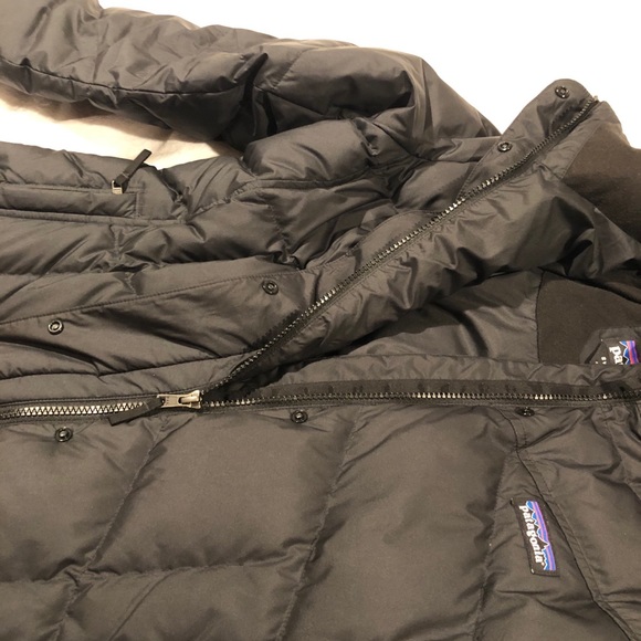 Patagonia Women’s Down with it Parka - Picture 5 of 9